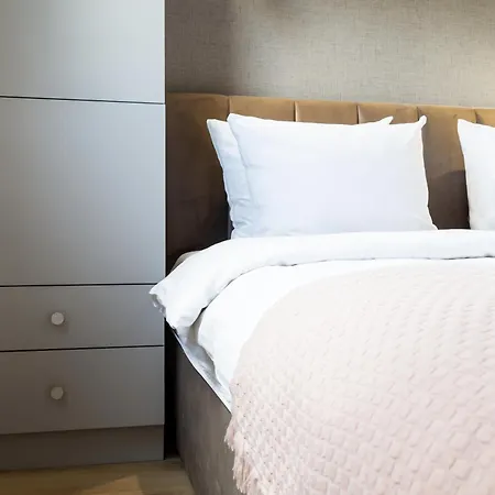 Househost Smolensk 33-308a 아파트