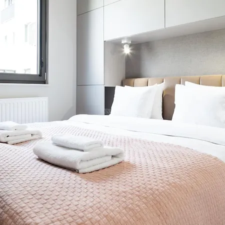 Househost Smolensk 33-308a 아파트 크라쿠프