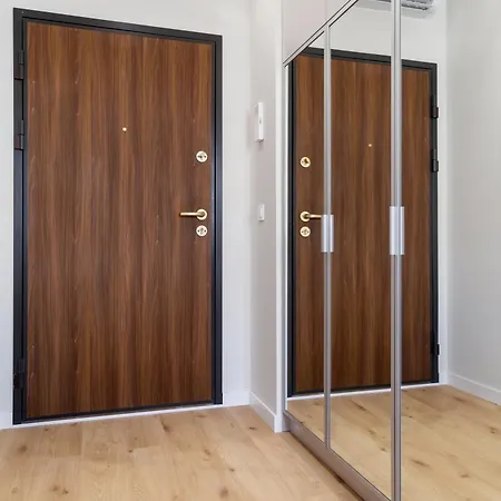 Househost Smolensk 33-308a *